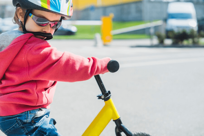 Help your niece explore the great outdoors with a bicycle gift