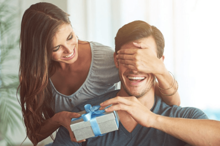 Make him happier with the art of gift giving