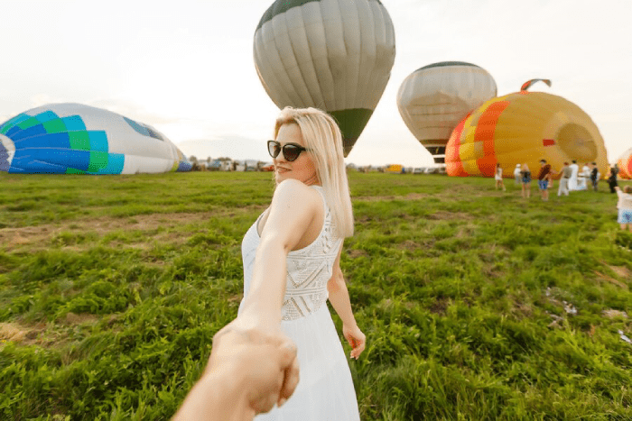 Surprise her with a hot air balloon ride as a unique birthday gift