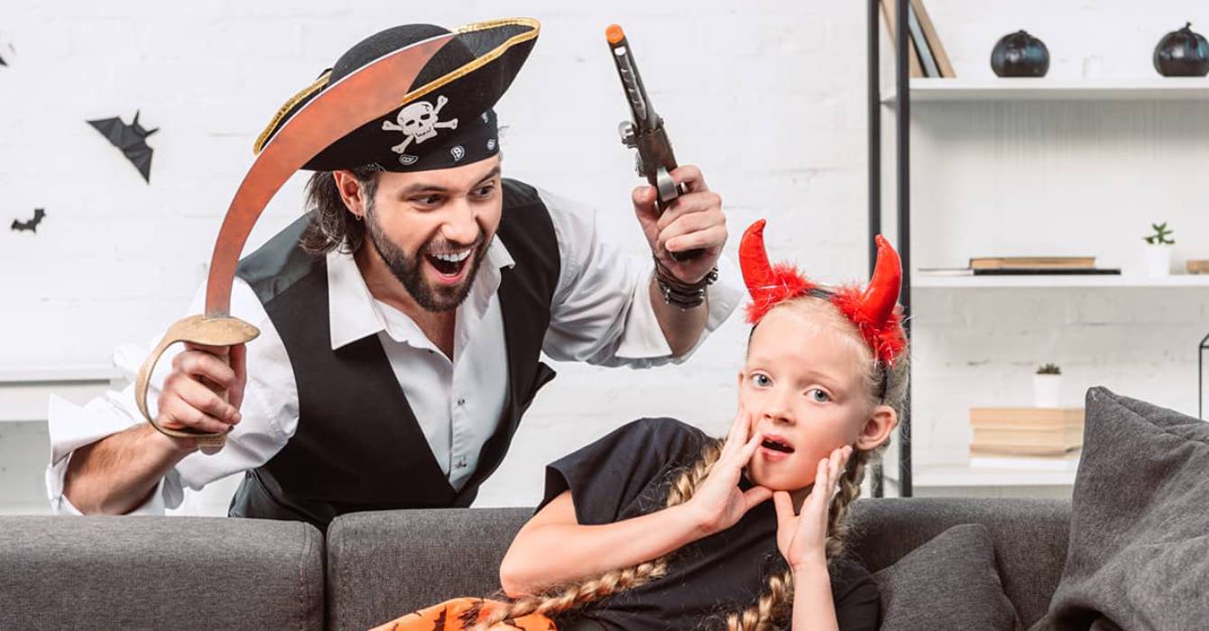 Pirate Halloween costume for men