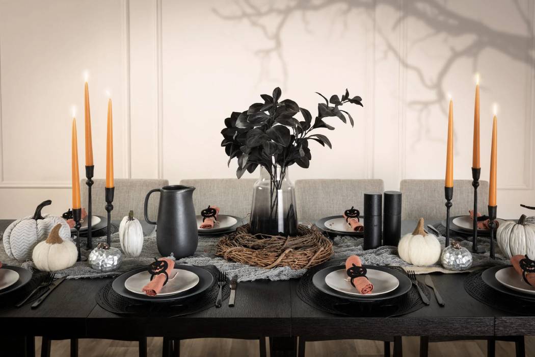 Halloween Dining Area Decorations  