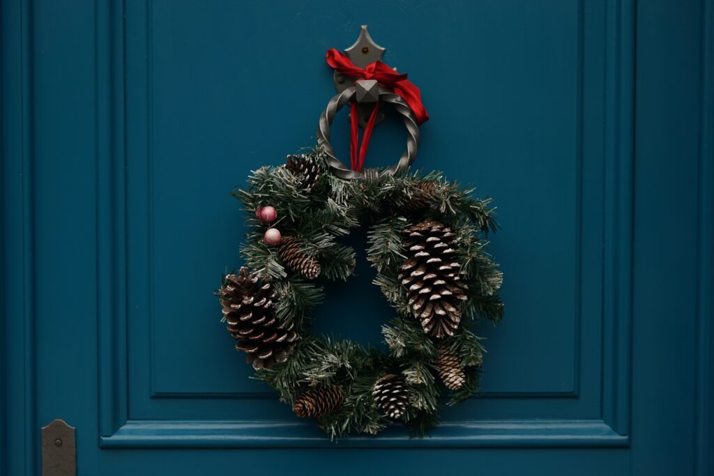 how to decorate a front door for christmas