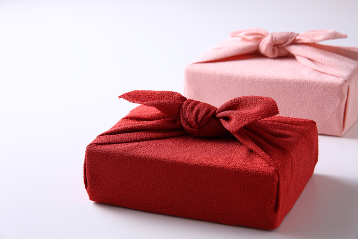 Japanese Gift-Wrap Methods Unveiled