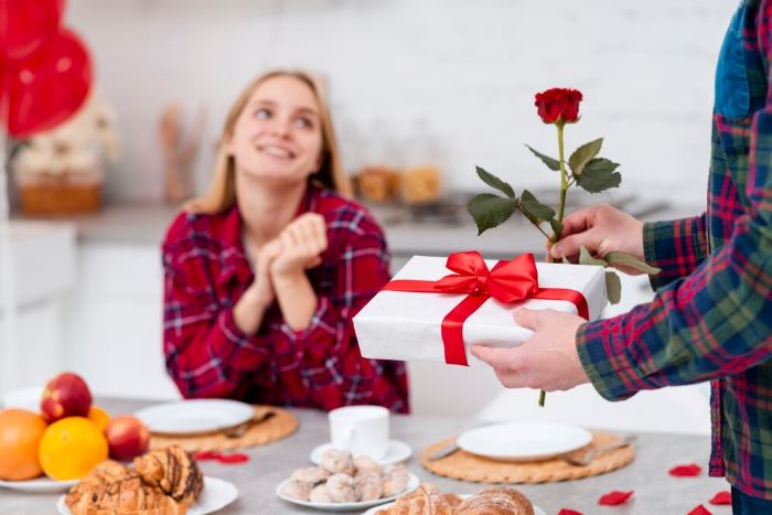  Valentine's Day Gifts for Her