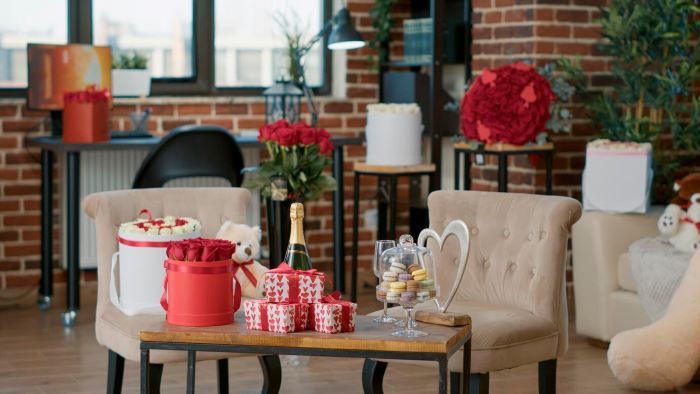 Create a captivating atmosphere with exquisite Valentine centerpiece ideas