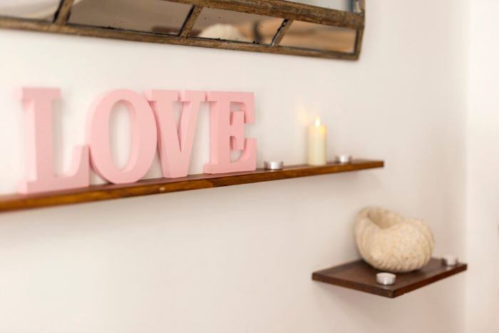Adorn your walls with delightful Valentine's Day ornaments